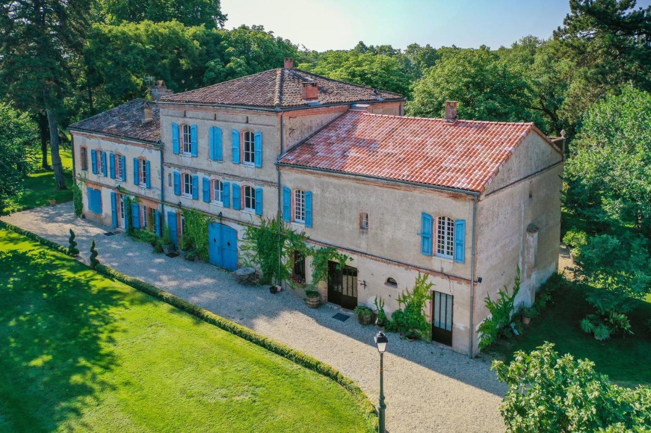 ホテル Le Manoir Du Thouron Saint-Sulpice  エクステリア 写真
