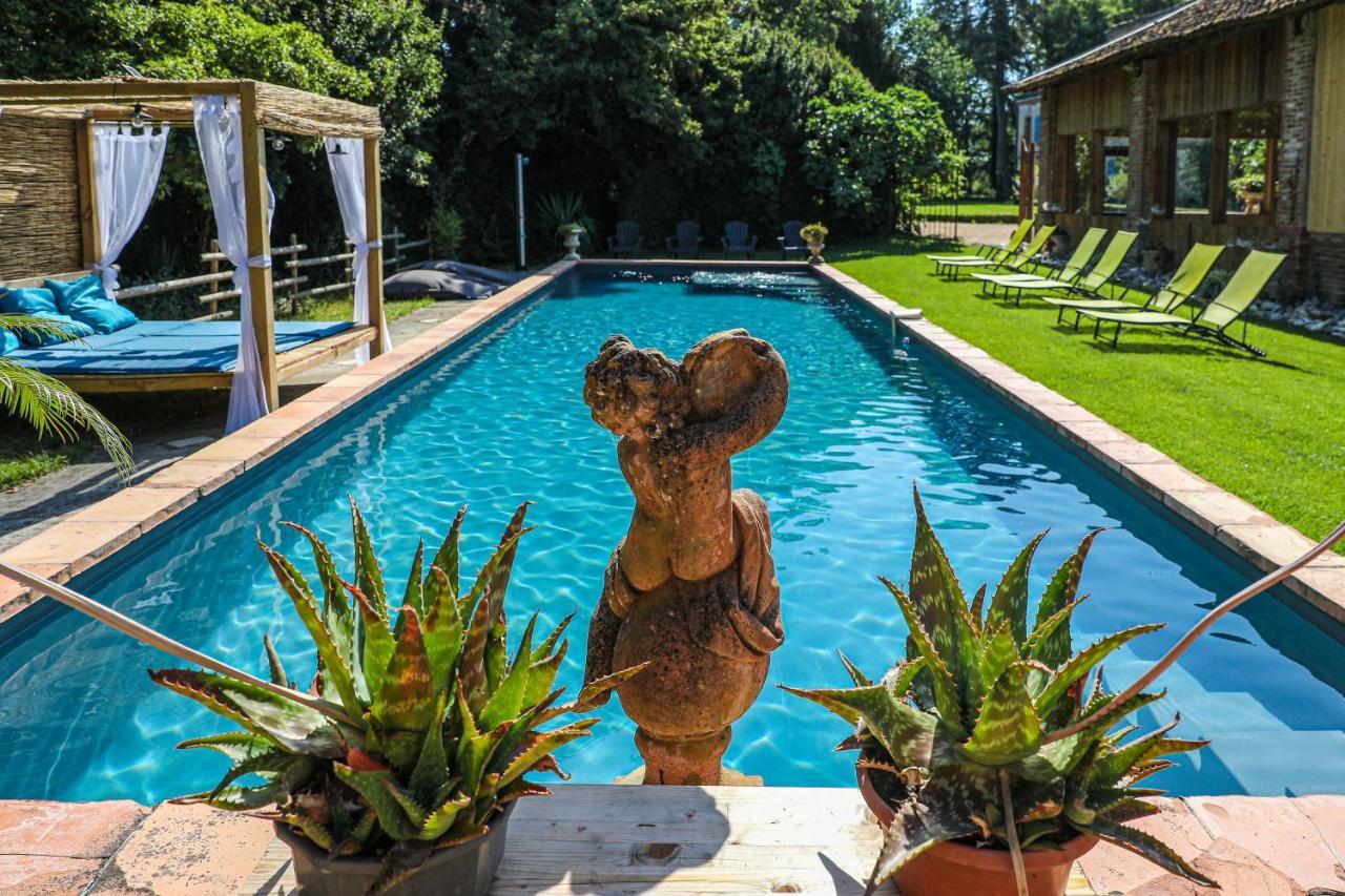 ホテル Le Manoir Du Thouron Saint-Sulpice  エクステリア 写真